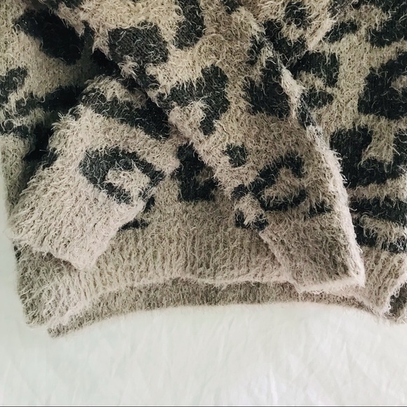 Epic Threads Girls Leopard Print Fuzzy Sweater - Picture 6 of 7